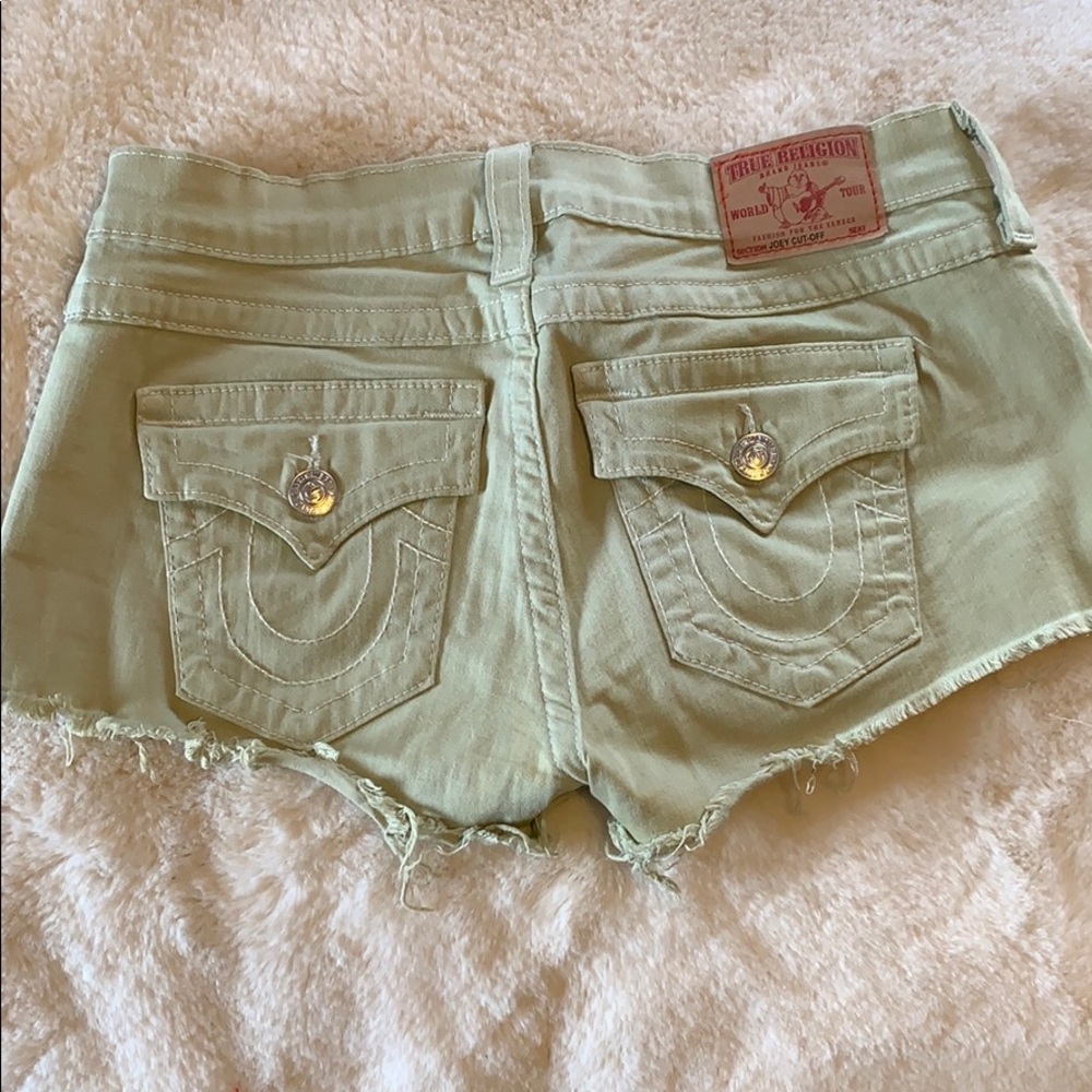 Shorts size 28